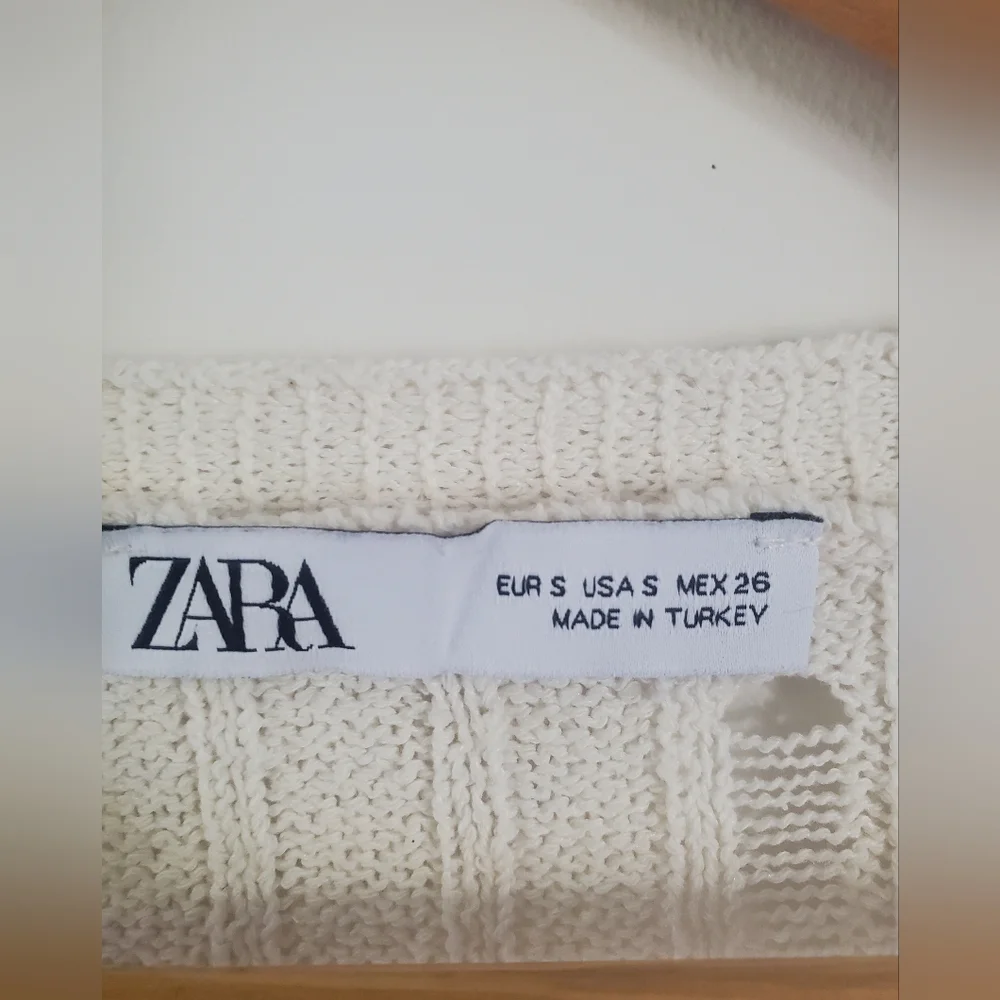 3 for $20 Zara Open Knit Distressed Cardigan - Picture 6 of 8